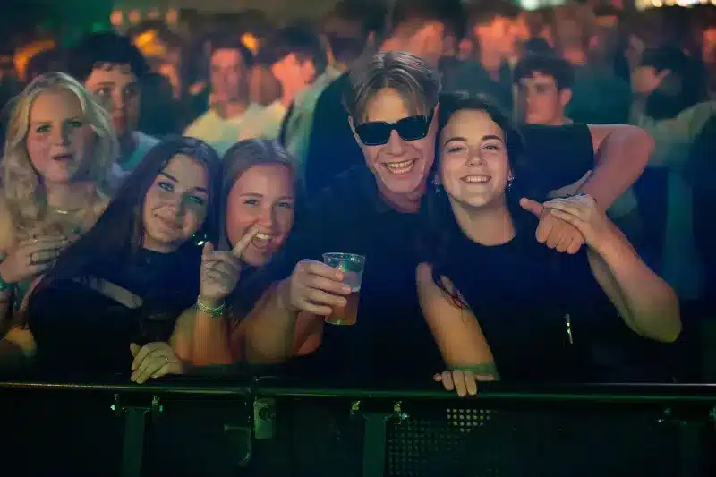 20250828_233549_AR